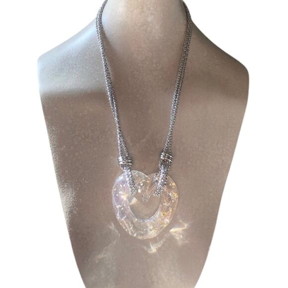 Urban Outfitters NWT Double Strand Silver Tone Acrylic Heart Pendant Necklace - Picture 10 of 16